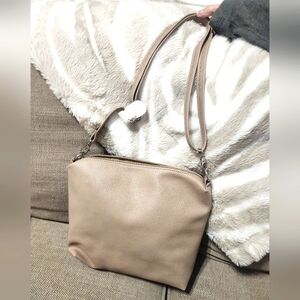 Brand New -Elegant Tan Women's Shoulder Bag